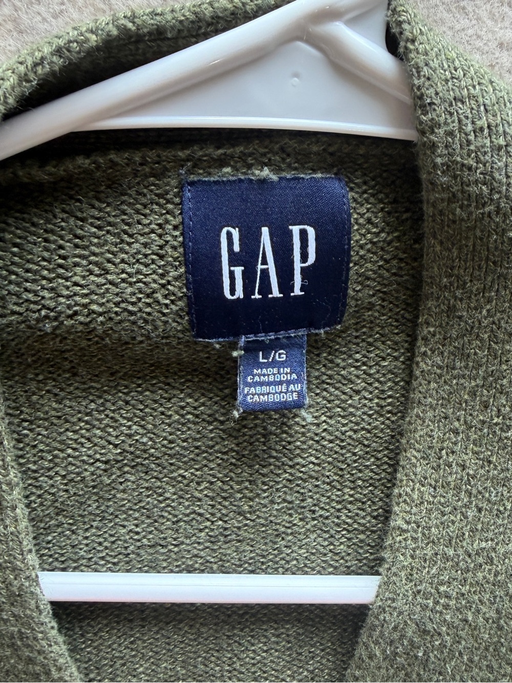 GAP Women’s Olive Green Button Front Cardigan Sweater 100% Cotton